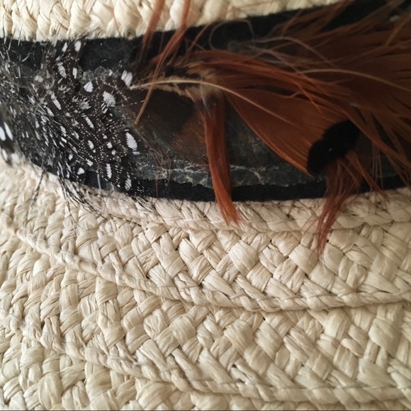 Urban Outfitters Straw and Feather Hat - Picture 5 of 5